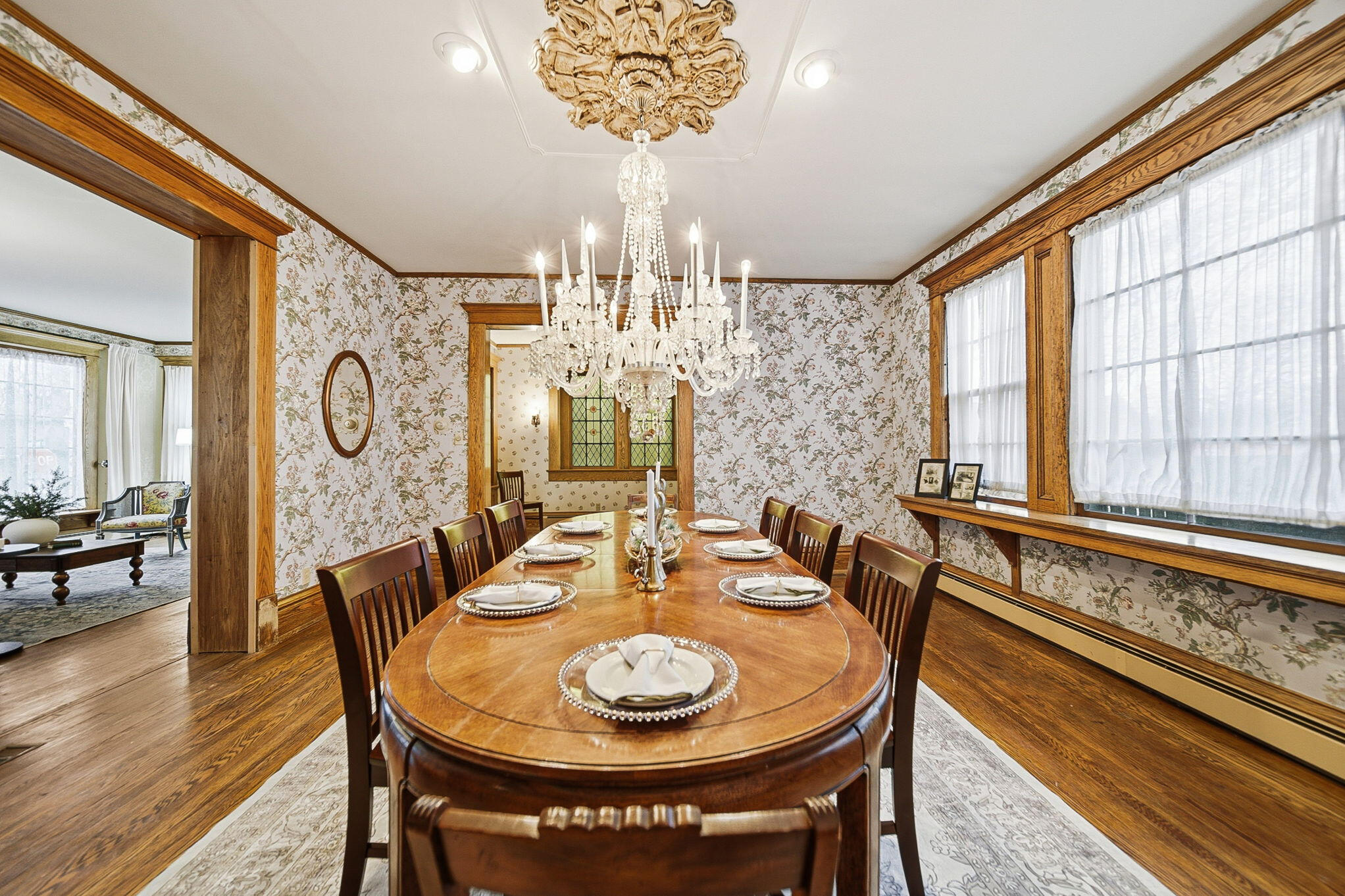 Late dinners, early coffee, and everything in between